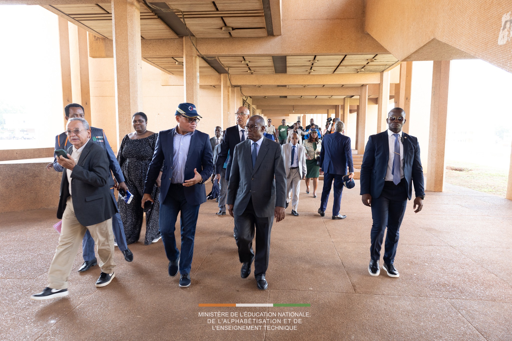 Le ministre N'Guessan Koffi et l'AFD visitent le chantier de réhabilitation du Lycée Scientifique de Yamoussoukro
