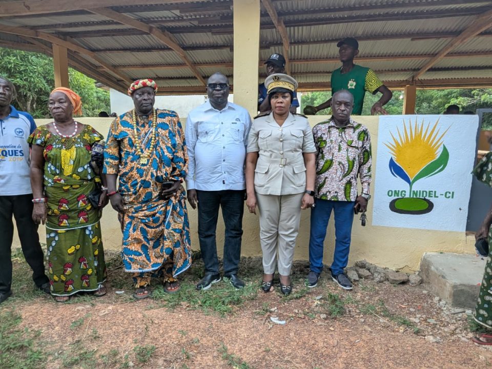 L'ONG Initiative pour le développement local en Côte d'Ivoire (Inidel-CI)  dote l’école primaire publique d’Abokro d' une cantine scolaire