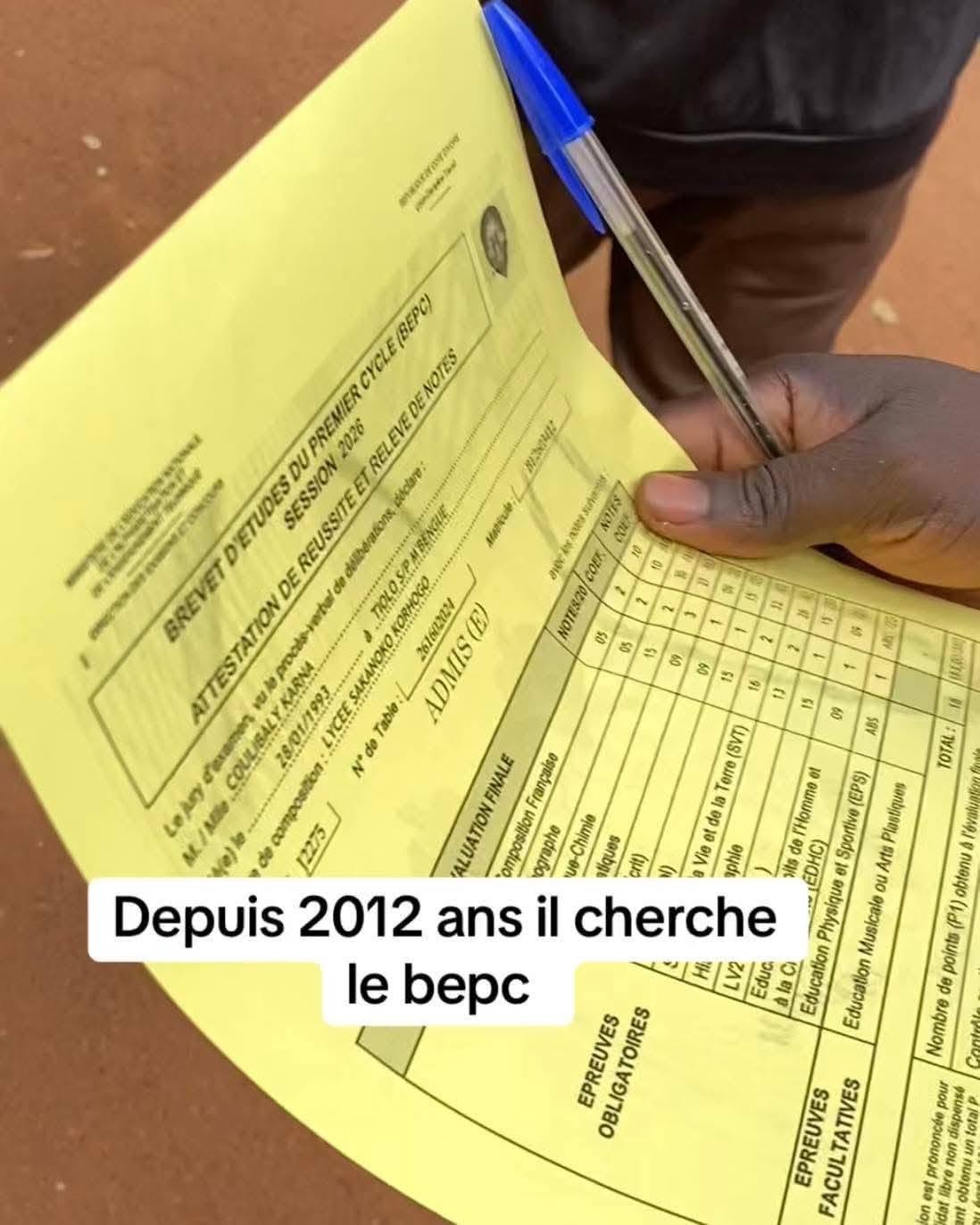 Après 14 tentatives Coulibaly Karna décroche enfin son BEPC à 33 ans